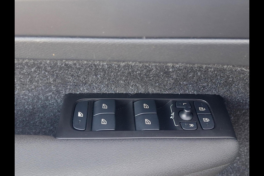 Volvo XC40 1.5 T5 Recharge Inscription | Pano | Leder | CC | Climate | occasion