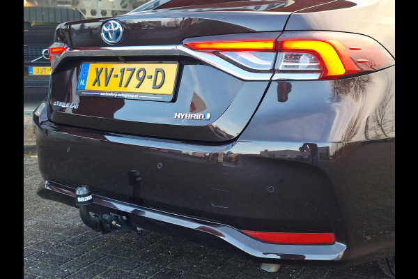 Toyota Corolla 1.8 Hybrid Executive Sedan | Trekhaak | Blindspot | Adaptive CC | Leder-Stof | Occasion