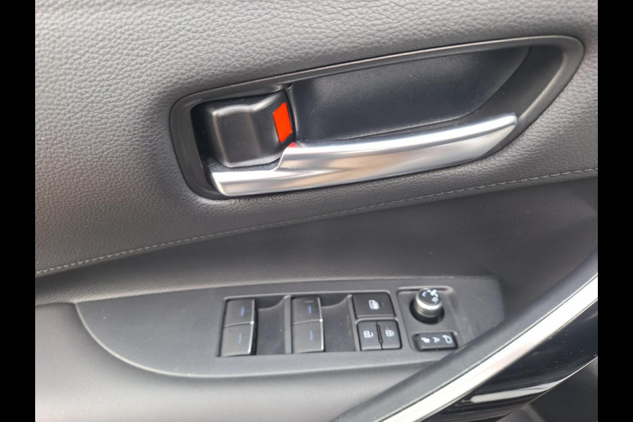 Toyota Corolla 1.8 Hybrid Executive Sedan | Trekhaak | Blindspot | Adaptive CC | Leder-Stof | Occasion