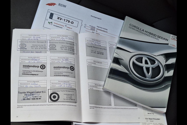 Toyota Corolla 1.8 Hybrid Executive Sedan | Trekhaak | Blindspot | Adaptive CC | Leder-Stof | Occasion