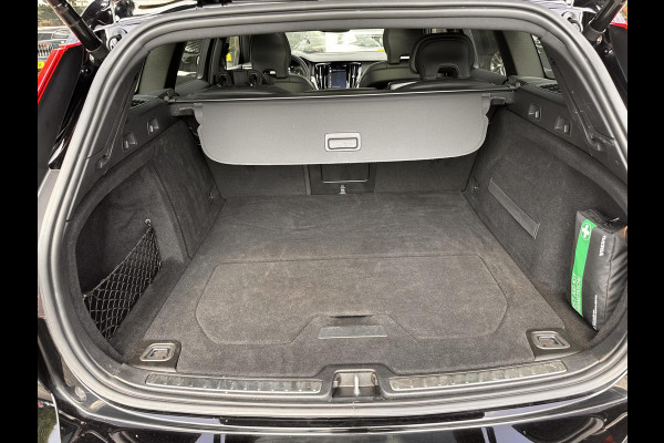 Volvo V60 2.0 T8 Twin Engine AWD R-Design | Pano | 360 Cam | H&K | Luxury Line | HUD | occasion