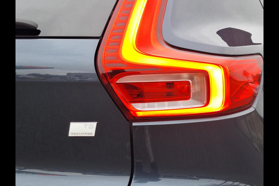 Volvo XC40 1.5 T5 Recharge R-Design | Pano | Two Tone | Trekhaak elektr | Alcantara R | occasion