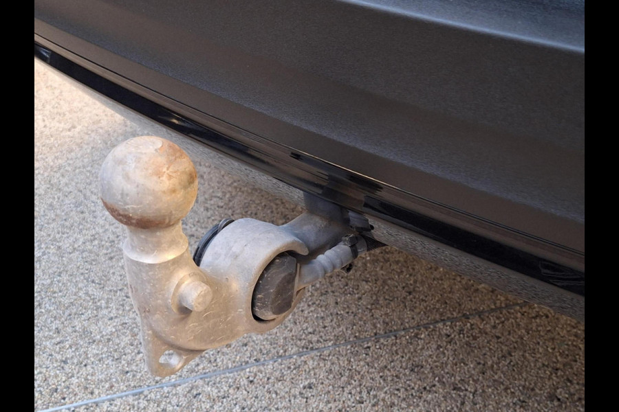 Volvo XC40 1.5 T5 Recharge R-Design | Pano | Two Tone | Trekhaak elektr | Alcantara R | occasion