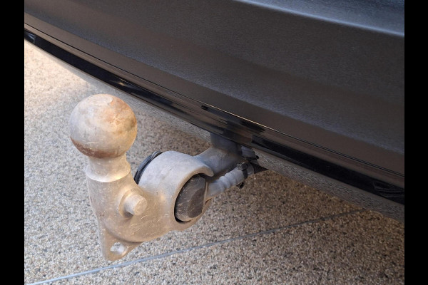 Volvo XC40 1.5 T5 Recharge R-Design | Pano | Two Tone | Trekhaak elektr | Alcantara R | occasion