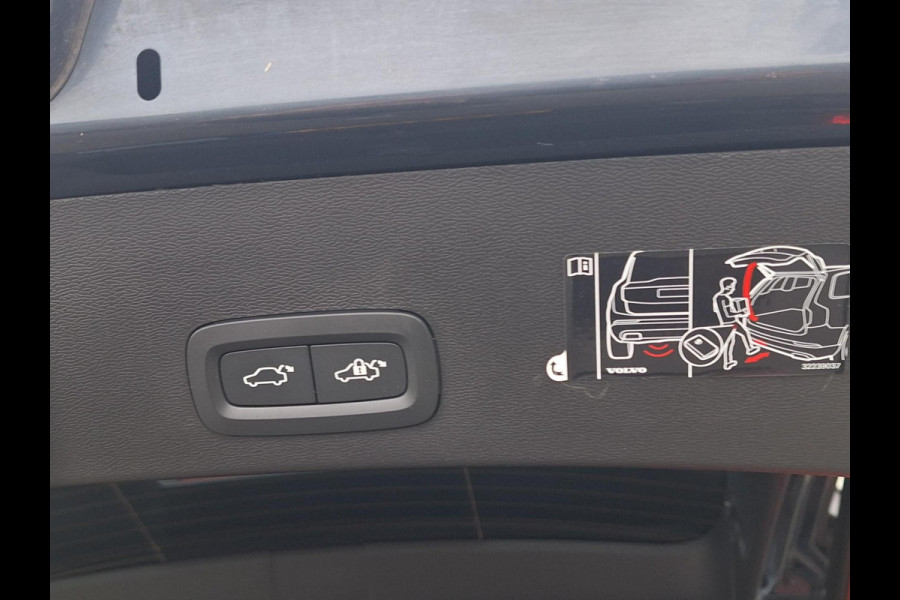 Volvo XC40 1.5 T5 Recharge R-Design | Pano | Two Tone | Trekhaak elektr | Alcantara R | occasion