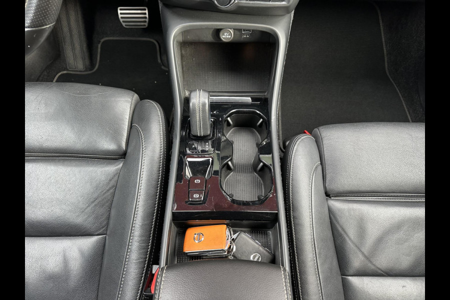 Volvo XC40 1.5 T5 Recharge R-Design | Leder | Electr Trekhaak 1800kg | Stoelverwarming | Navi | occasion