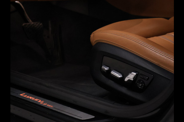 BMW 5 Serie Touring 520i High Executive Edition M Sport [TREKHAAK INKLAPBAAR, CAMERA, APPLE CARPLAY, ANDROID AUTO, MEMORY SEATS, M STUURWIEL, VOL LEDER, NIEUWSTAAT]