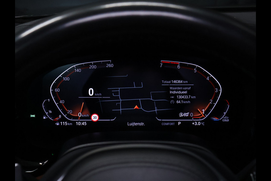 BMW 5 Serie Touring 520i High Executive Edition M Sport [TREKHAAK INKLAPBAAR, CAMERA, APPLE CARPLAY, ANDROID AUTO, MEMORY SEATS, M STUURWIEL, VOL LEDER, NIEUWSTAAT]