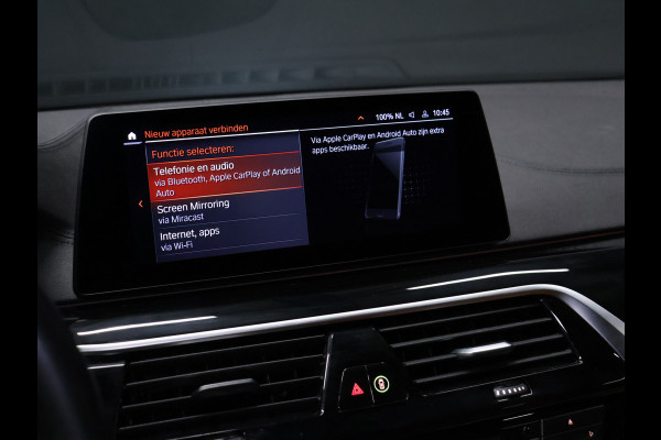 BMW 5 Serie Touring 520i High Executive Edition M Sport [TREKHAAK INKLAPBAAR, CAMERA, APPLE CARPLAY, ANDROID AUTO, MEMORY SEATS, M STUURWIEL, VOL LEDER, NIEUWSTAAT]