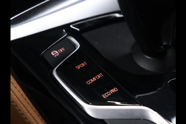 BMW 5 Serie Touring 520i High Executive Edition M Sport [TREKHAAK INKLAPBAAR, CAMERA, APPLE CARPLAY, ANDROID AUTO, MEMORY SEATS, M STUURWIEL, VOL LEDER, NIEUWSTAAT]