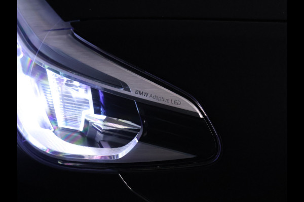 BMW 5 Serie Touring 520i High Executive Edition M Sport [TREKHAAK INKLAPBAAR, CAMERA, APPLE CARPLAY, ANDROID AUTO, MEMORY SEATS, M STUURWIEL, VOL LEDER, NIEUWSTAAT]