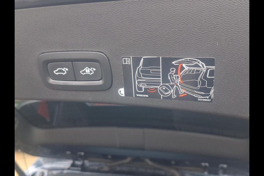 Volvo XC40 1.5 T5 Recharge R-Design | Trekhaak 1800kg | Leder | stoelverwarming | Blindspot | occasion