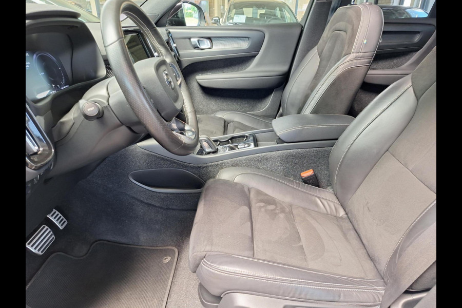 Volvo XC40 1.5 T4 Recharge R-Design | Trekhaak 1800kg | Pano | Leder Alcantara | Two Tone | (occasion)