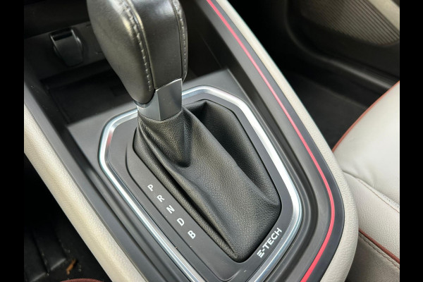 Renault Clio 1.6 E-Tech Hybrid 140 Initiale Paris | Leder | Blindspot | 360 Cam | VOL! | occasion