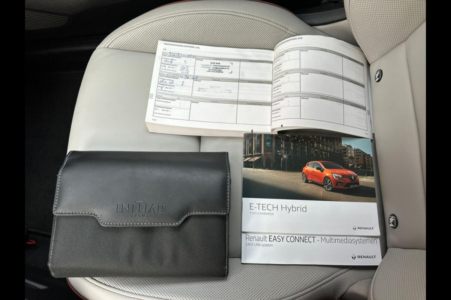 Renault Clio 1.6 E-Tech Hybrid 140 Initiale Paris | Leder | Blindspot | 360 Cam | VOL! | occasion