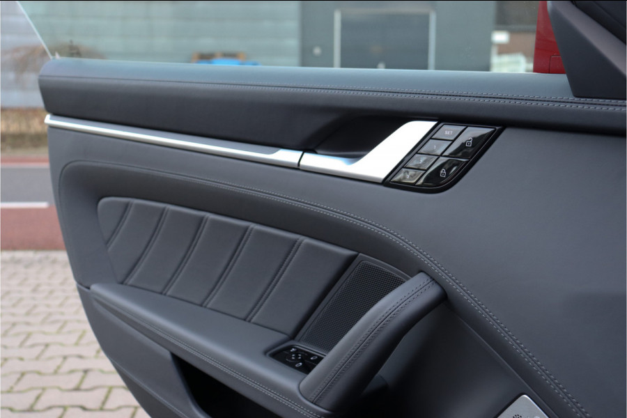 Porsche 911 992 3.0 Carrera 4 S **Pan.dak/Excl.Manufactor/LIFT/Burmester/Night/4WS**