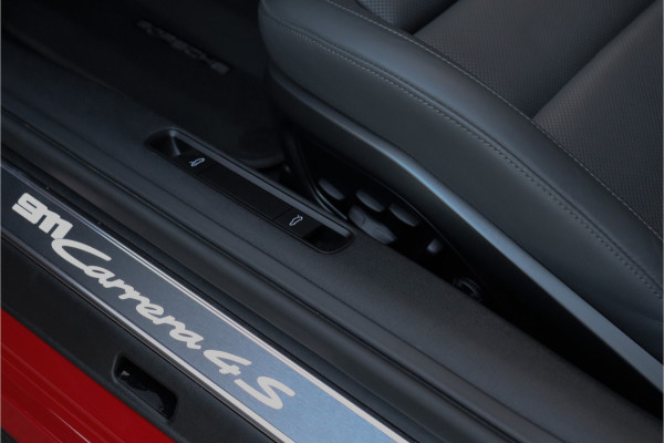 Porsche 911 992 3.0 Carrera 4 S **Pan.dak/Excl.Manufactor/LIFT/Burmester/Night/4WS**