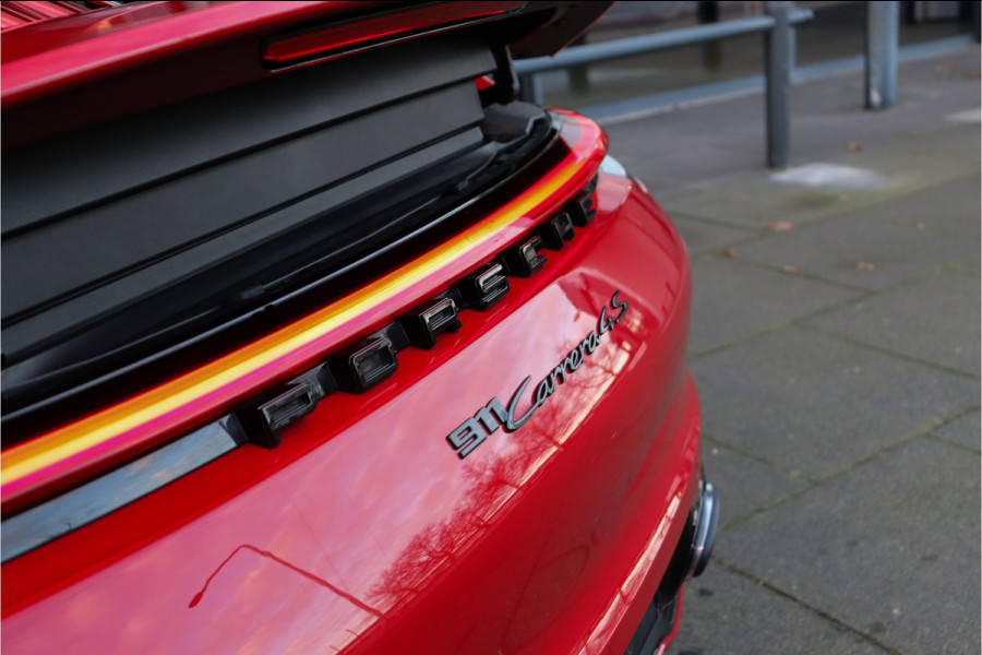 Porsche 911 992 3.0 Carrera 4 S **Pan.dak/Excl.Manufactor/LIFT/Burmester/Night/4WS**