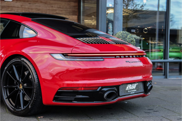 Porsche 911 992 3.0 Carrera 4 S **Pan.dak/Excl.Manufactor/LIFT/Burmester/Night/4WS**