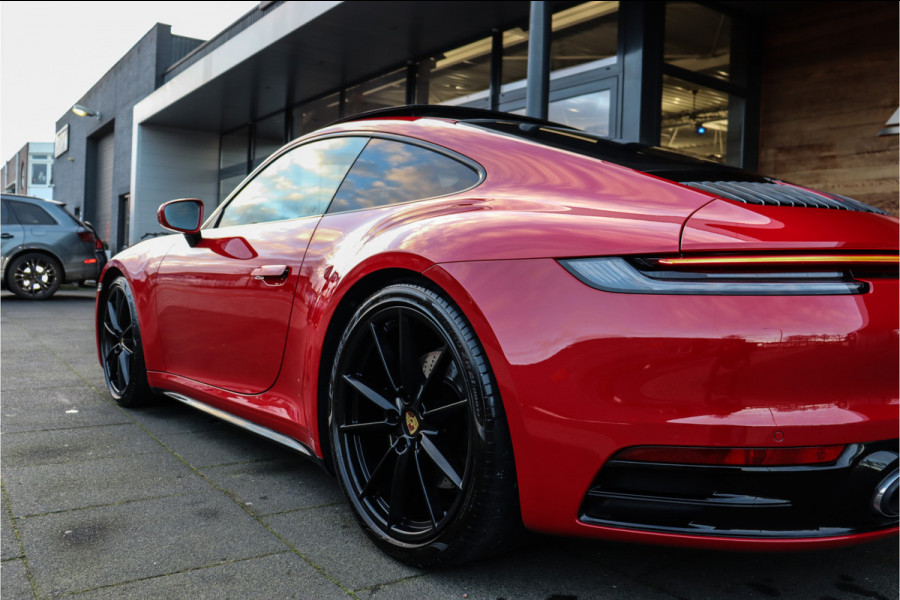Porsche 911 992 3.0 Carrera 4 S **Pan.dak/Excl.Manufactor/LIFT/Burmester/Night/4WS**