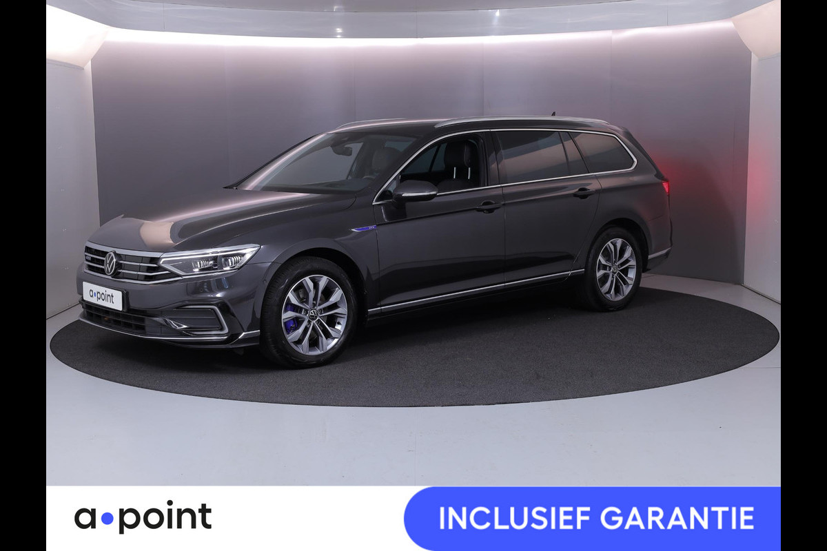 Volkswagen Passat Variant 1.4 TSI PHEV GTE Business 218 pk Automaat (DSG) | Navigatie | Parkeersensoren (Park assist) | Achteruitrijcamera | Stoelverwarming | Matrix LED koplampen |