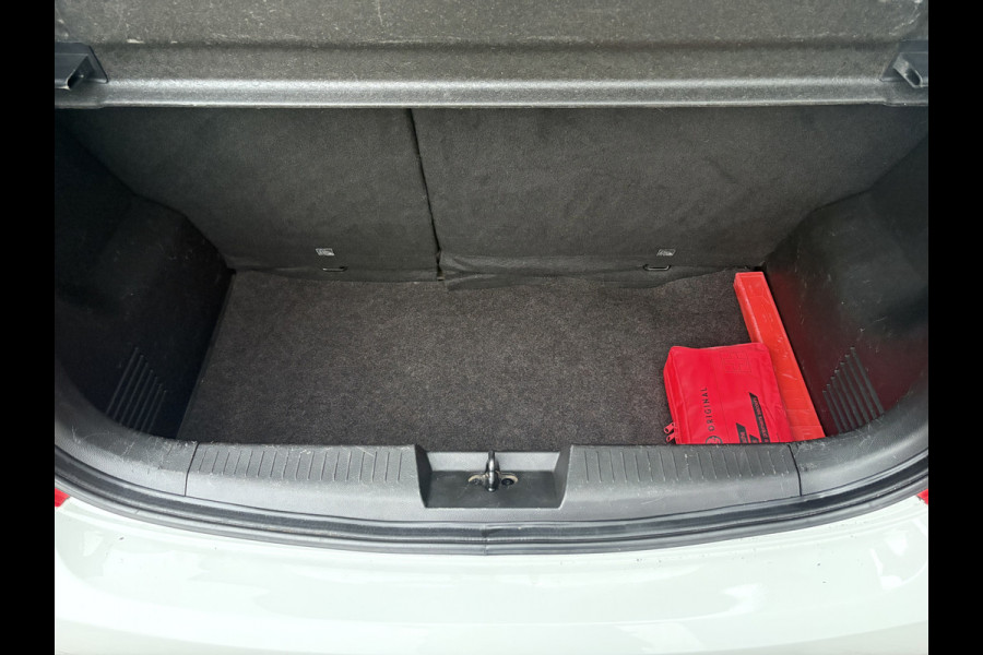 Opel KARL 1.0 EcoFLEX 75pk 120 Jaar Edition Plus AIRCO/CRUISE/MEDIA/PDC/15INCH