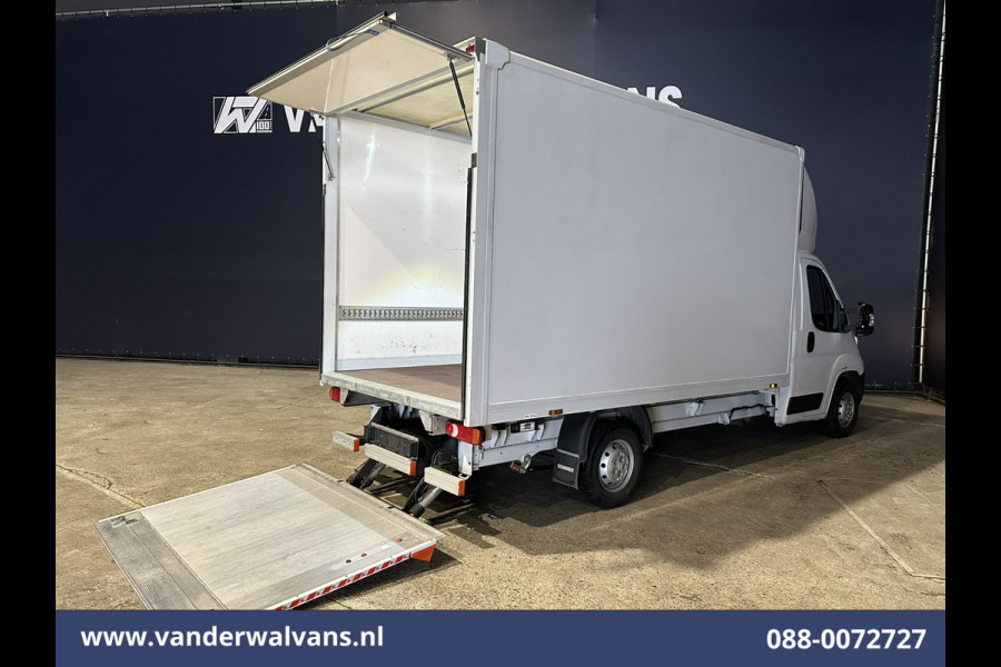 Opel Movano 2.2D 141pk Bakwagen Laadklep Euro6 Airco | Camera | Cruisecontrol | 1046kg Laadvermogen Bijrijdersbank