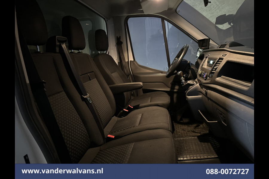 Ford Transit 2.0 TDCI 161pk Bakwagen 225cm hoog Laadklep Euro6 Airco | Camera | Cruisecontrol | 950kg laadvermogen Bijrijdersbank,