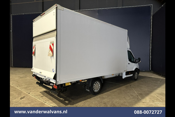 Ford Transit 2.0 TDCI 161pk Bakwagen 225cm hoog Laadklep Euro6 Airco | Camera | Cruisecontrol | 950kg laadvermogen Bijrijdersbank,