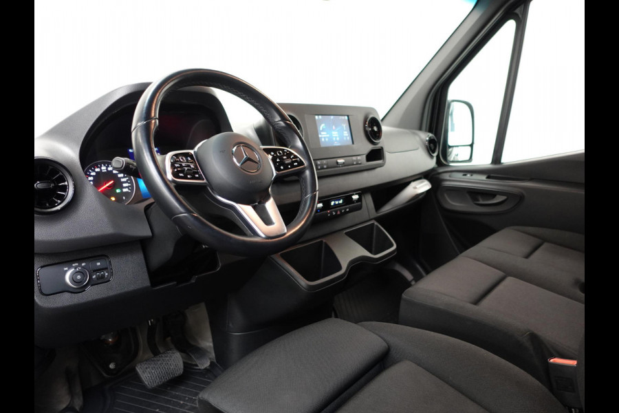 Mercedes-Benz Sprinter L2H2 Automaat Airco Navi Camera Trekhaak Cruisecontrol 3Zits Carplay