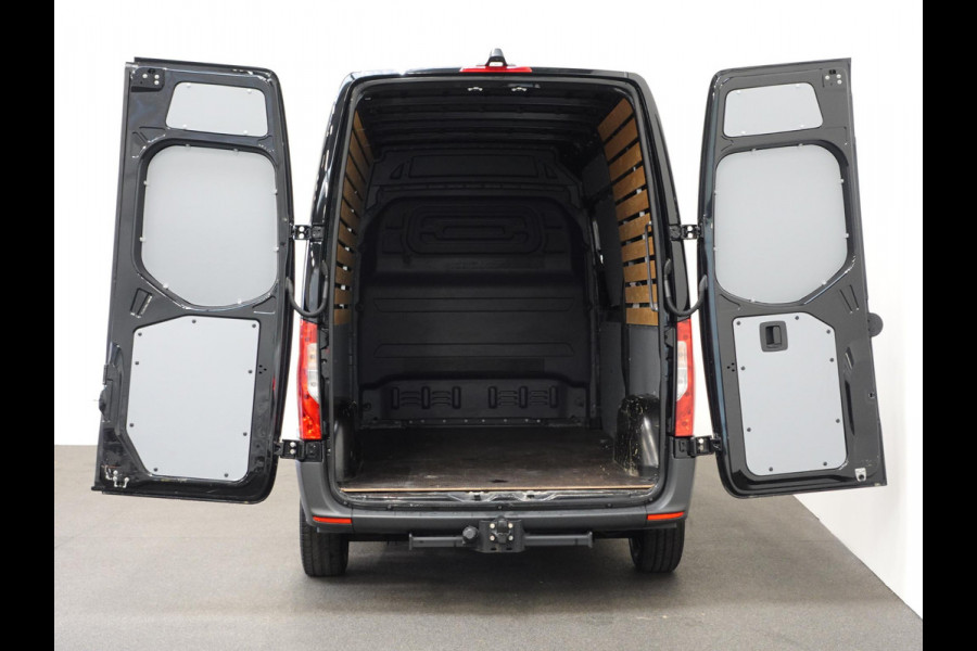 Mercedes-Benz Sprinter L2H2 Automaat Airco Navi Camera Trekhaak Cruisecontrol 3Zits Carplay