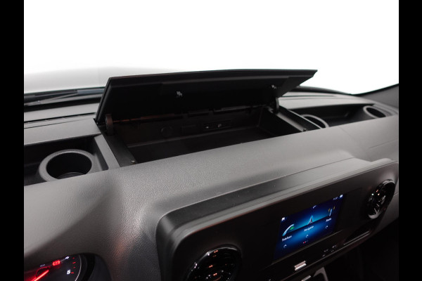 Mercedes-Benz Sprinter L2H2 Automaat Airco Navi Camera Trekhaak Cruisecontrol 3Zits Carplay
