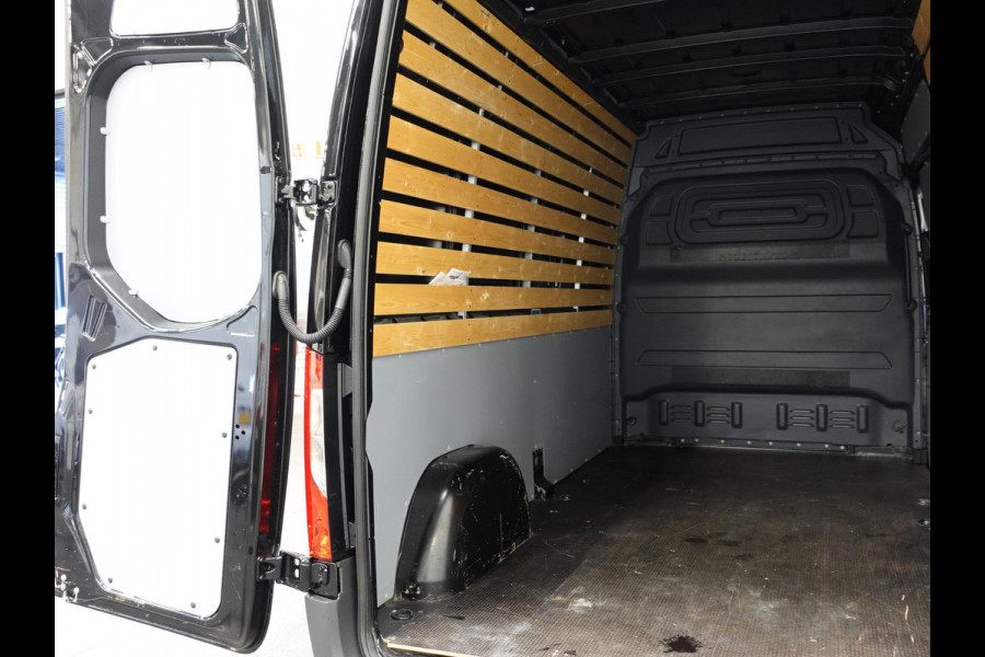 Mercedes-Benz Sprinter L2H2 Automaat Airco Navi Camera Trekhaak Cruisecontrol 3Zits Carplay