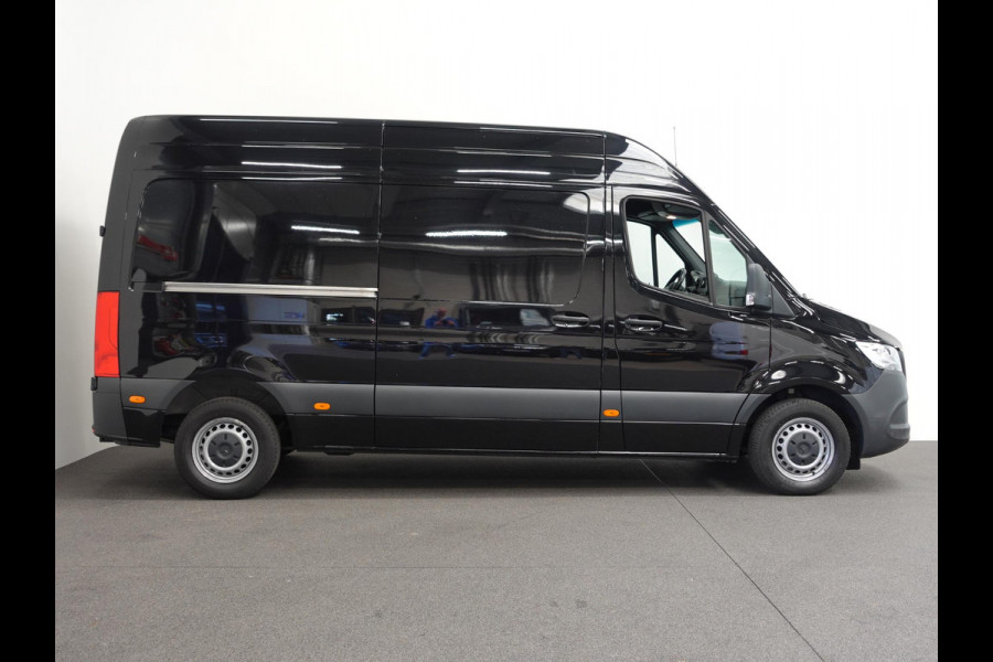 Mercedes-Benz Sprinter L2H2 Automaat Airco Navi Camera Trekhaak Cruisecontrol 3Zits Carplay