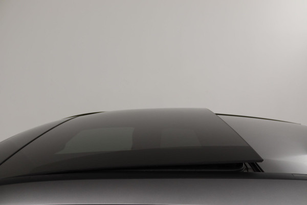 Mercedes-Benz A-Klasse 250 e Business Solution AMG Limited (PANORAMADAK, SFEERVERLICHTING, STOELVERWARMING, ACHTERUITRIJCAMERA)