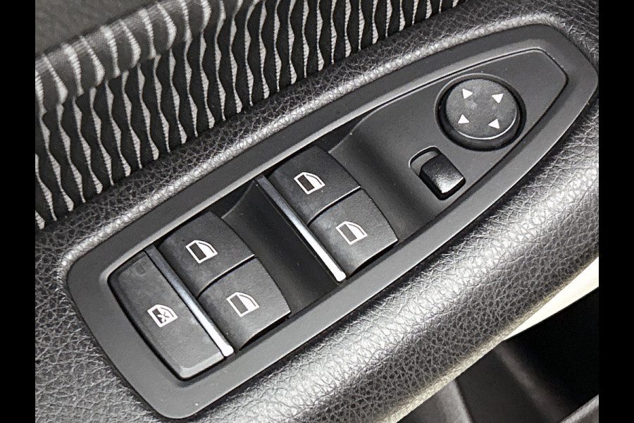 BMW 1-serie 118i Corporate Lease Executive (NL-auto, Goed OnderH, Navi, Climate Con, Parkeersensoren, Cruise Con, Etc)