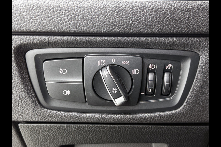 BMW 1-serie 118i Corporate Lease Executive (NL-auto, Goed OnderH, Navi, Climate Con, Parkeersensoren, Cruise Con, Etc)