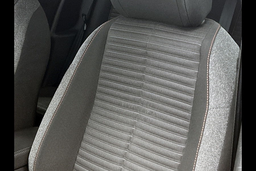 Peugeot e-208 EV Active Pack 50 kWh(NL-auto, Navi, Parkeersensoren, Lane Assist, Cruise Con, Airco, Etc)