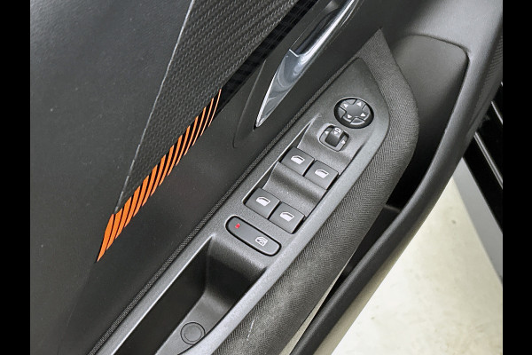 Peugeot e-208 EV Active Pack 50 kWh(NL-auto, Navi, Parkeersensoren, Lane Assist, Cruise Con, Airco, Etc)