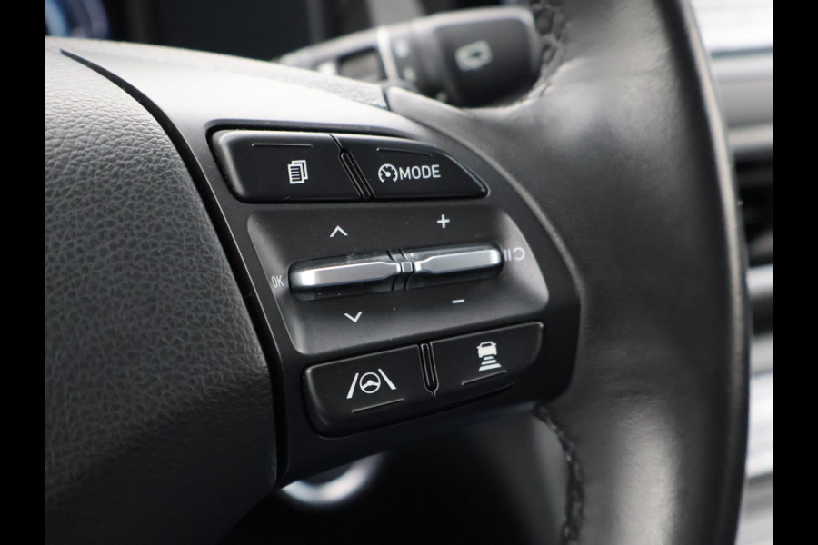 Hyundai Kona EV *14.091 KM* + TREKHAAK | CAMERA | HEAD-UP | APPLE CARPLAY / ANDROID AUTO | ADAPTIVE CRUISE