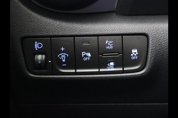 Hyundai Kona EV *14.091 KM* + TREKHAAK | CAMERA | HEAD-UP | APPLE CARPLAY / ANDROID AUTO | ADAPTIVE CRUISE