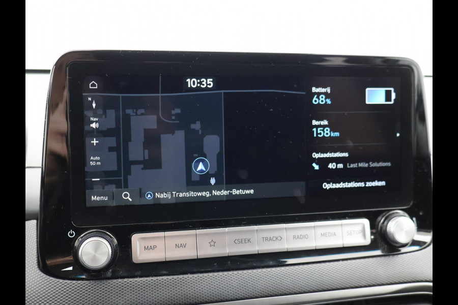 Hyundai Kona EV *14.091 KM* + TREKHAAK | CAMERA | HEAD-UP | APPLE CARPLAY / ANDROID AUTO | ADAPTIVE CRUISE