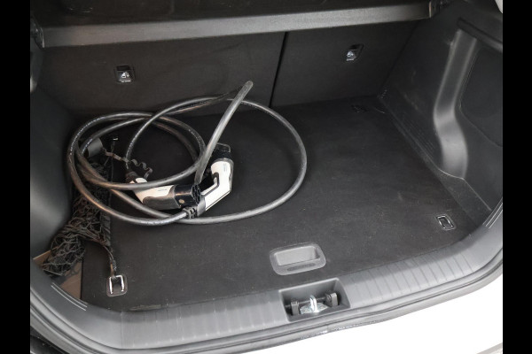 Hyundai Kona EV *14.091 KM* + TREKHAAK | CAMERA | HEAD-UP | APPLE CARPLAY / ANDROID AUTO | ADAPTIVE CRUISE