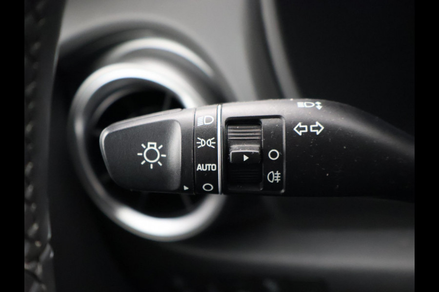 Hyundai Kona EV *14.091 KM* + TREKHAAK | CAMERA | HEAD-UP | APPLE CARPLAY / ANDROID AUTO | ADAPTIVE CRUISE