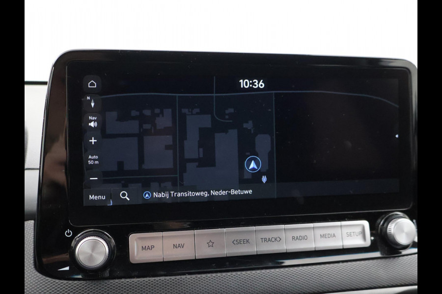 Hyundai Kona EV *14.091 KM* + TREKHAAK | CAMERA | HEAD-UP | APPLE CARPLAY / ANDROID AUTO | ADAPTIVE CRUISE