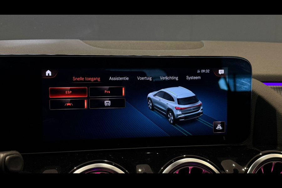 Mercedes-Benz EQA 250 Electric Art 67 kWh + PANO / CAMERA / DODEHOEK / SFEERVERLICHTING