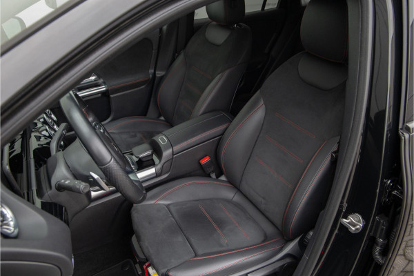 Mercedes-Benz GLA 180 AMG Nightpack, Widescreen, Distronic, Sfeerverlichting 2023