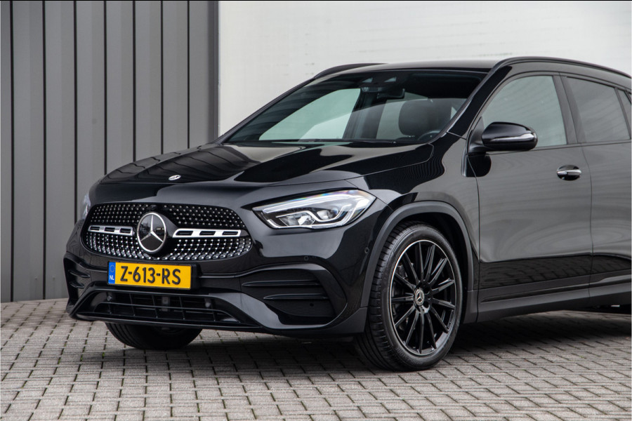 Mercedes-Benz GLA 180 AMG Nightpack, Widescreen, Distronic, Sfeerverlichting 2023