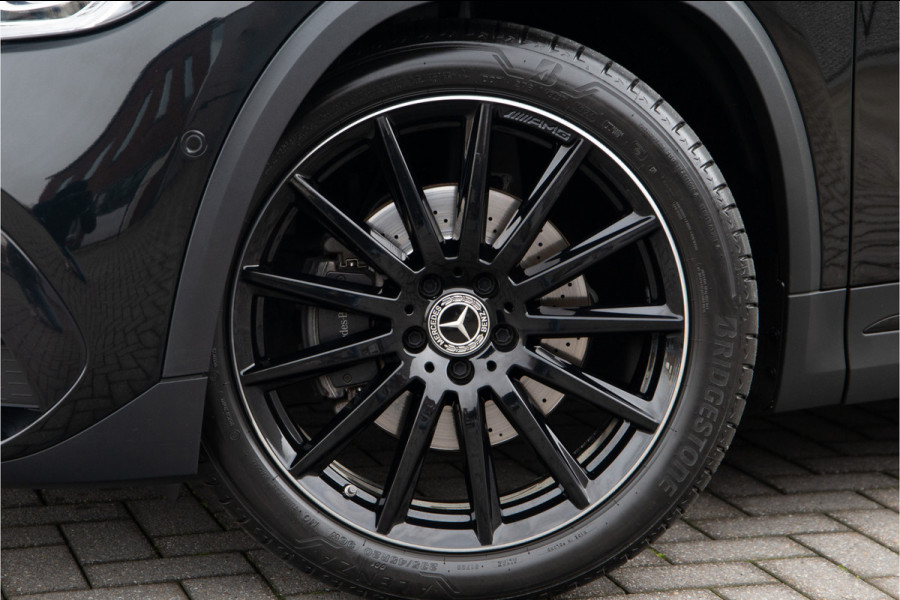 Mercedes-Benz GLA 180 AMG Nightpack, Widescreen, Distronic, Sfeerverlichting 2023