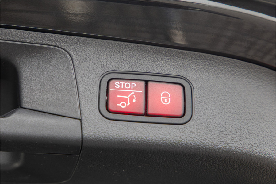 Mercedes-Benz GLA 180 AMG Nightpack, Widescreen, Distronic, Sfeerverlichting 2023